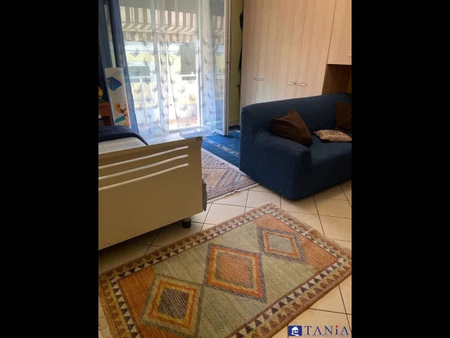 Appartamenti in Vendita - Porzione di casa con corte esterna carrara rif aa4280