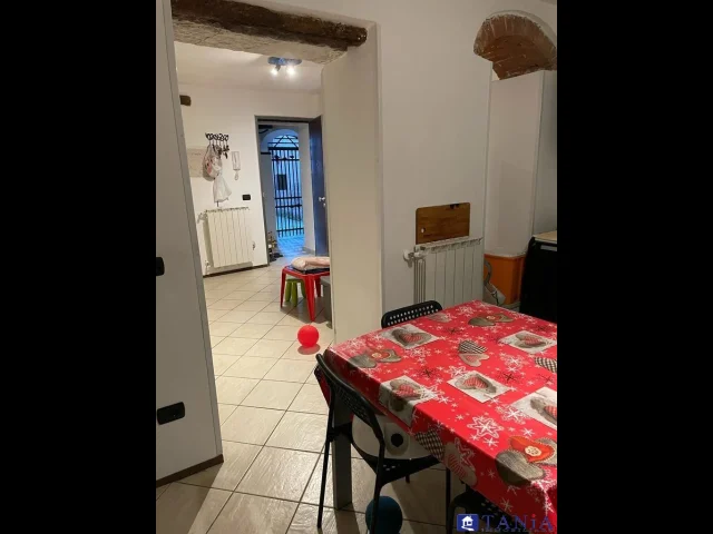 Appartamenti in Vendita - Semindipendente torano rif aa4281