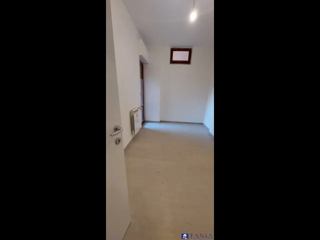 Appartamenti in Vendita - Appartamento centralissimo avenza rif 4198