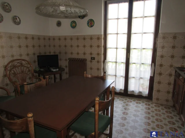 Casa indipendente avenza rif 4337