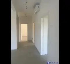 Appartamenti in Vendita - Luni appartamento con 3 camere rif. 4376