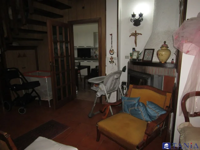 Appartamenti in Vendita - Porzione di casa nazzano rif 4306