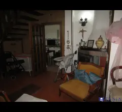 Porzione di casa nazzano rif 4306