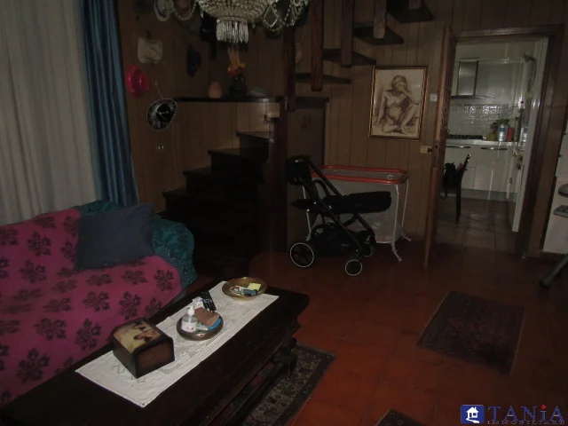 Appartamenti in Vendita - Porzione di casa nazzano rif 4306