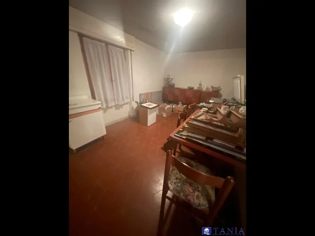 Appartamenti in Vendita - Casa indipendente avenza rif 4419