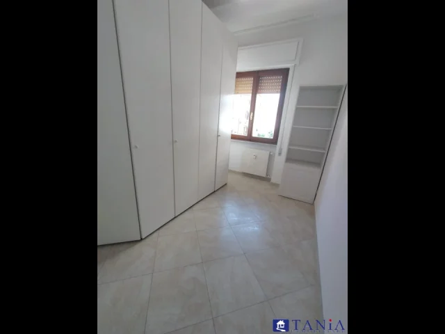 Appartamenti in Vendita - Appartamento avenza centralissimo rif 4537