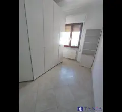 Appartamenti in Vendita - Appartamento avenza centralissimo rif 4537