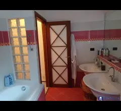Appartamenti in Vendita - Trifamiliare monteverde rif 4329