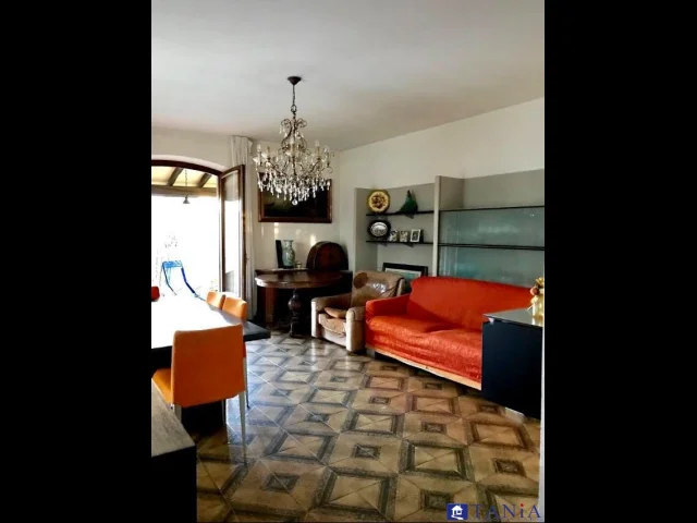 Appartamenti in Vendita - Villa indipendente marina di carrara rif aa4352