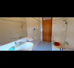 Appartamenti in Vendita - Appartamento avenza rif aa 4322