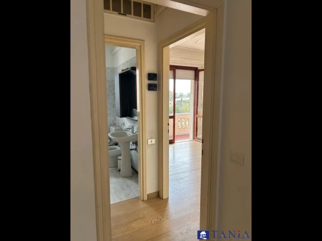 Appartamenti in Vendita - Appartamento fronte mare marina di carrara rif 4422