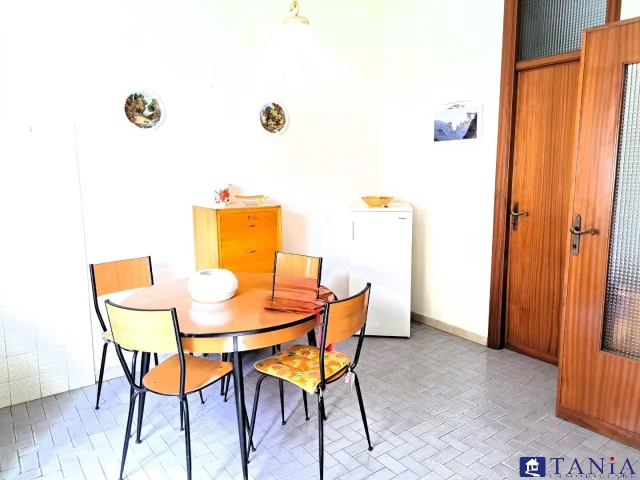 Appartamenti in Vendita - Appartamento loc. stadio aa4326