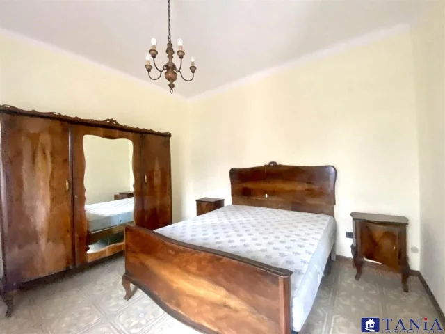 Appartamenti in Vendita - Porzione di casa dogana di ortonovo rif aa4333