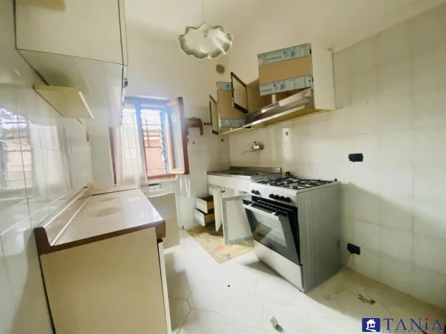Appartamenti in Vendita - Porzione di casa dogana di ortonovo rif aa4333