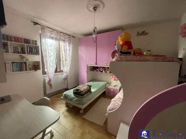 Appartamenti in Vendita - Porzione di casa marina di carrara rif 4505