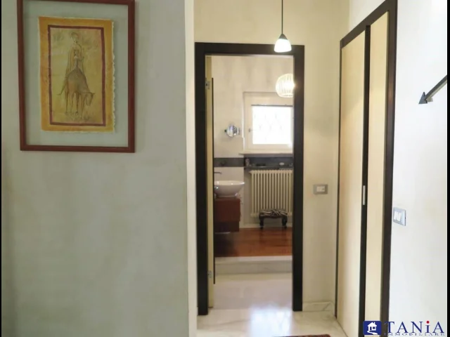 Appartamenti in Vendita - Villetta a schiera angolare di testa marina di carrara rif aa4395