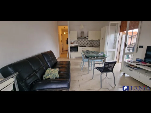 Bilocale marina di carrara rif aa4534