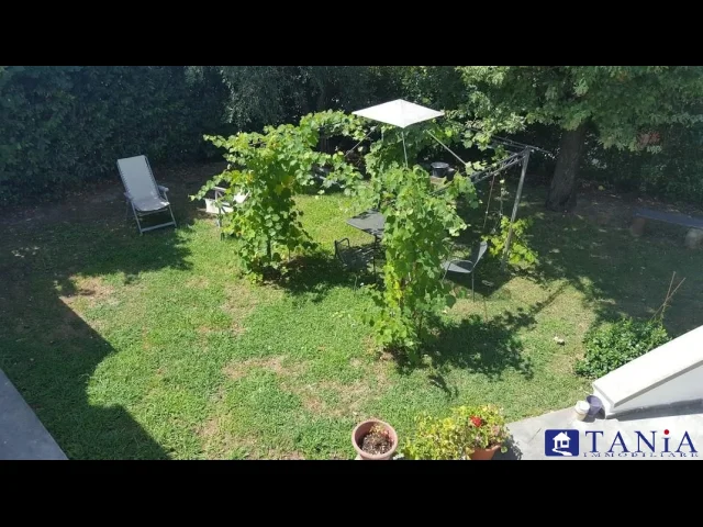 Appartamenti in Vendita - Villa indipendente fossone rif 4418