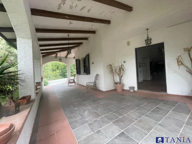 Appartamenti in Vendita - Villa indipendente vista mare monteverde rif 4424
