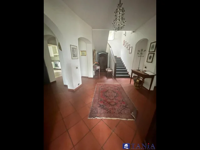 Appartamenti in Vendita - Villa indipendente vista mare monteverde rif 4424