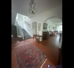 Appartamenti in Vendita - Villa indipendente vista mare monteverde rif 4424