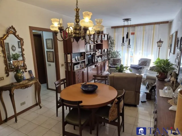 Appartamenti in Vendita - Appartamento avenza rif aa4472
