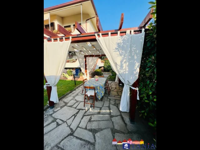 Appartamenti in Vendita - Porzione di casa nazzano rif aa4544