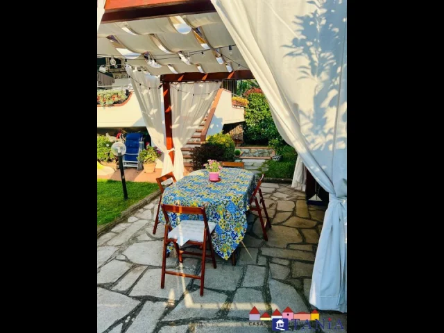 Appartamenti in Vendita - Porzione di casa nazzano rif aa4544