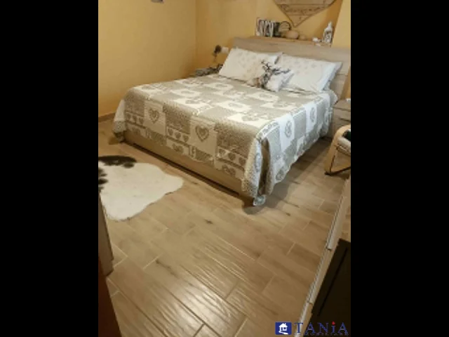 Appartamenti in Vendita - Porzione di casa gragnana rif 4476