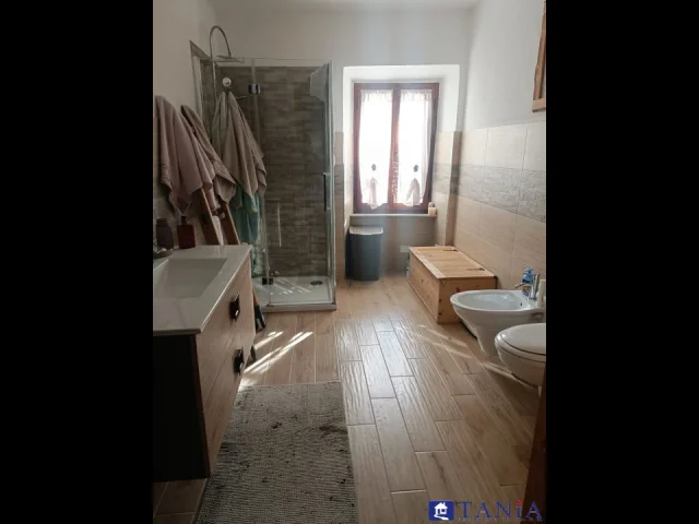 Appartamenti in Vendita - Porzione di casa gragnana rif 4476
