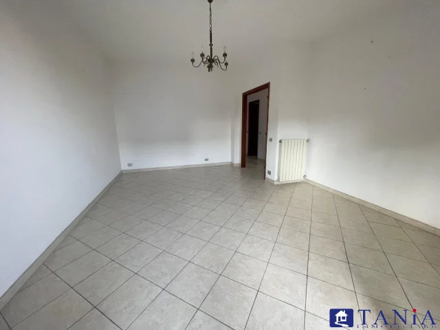 Appartamenti in Vendita - Marina di carrara appartamento con giardino rif. 4486