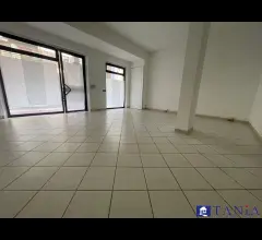 Appartamenti in Vendita - Fondo commerciale marina di carrara rif. 4480