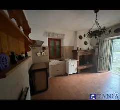 Appartamenti in Vendita - Casa indipendente gragnana rif aa4482