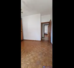 Appartamenti in Vendita - Appartamento avenza centralissimo rif aa4492
