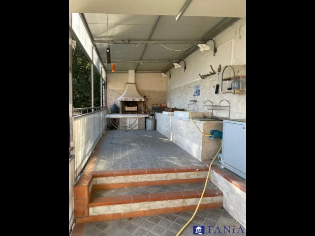 Appartamenti in Vendita - Casa indipendente fontia rif aa4414