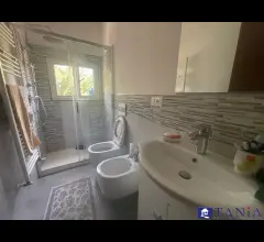 Appartamenti in Vendita - Porzione di casa casano rif 4538