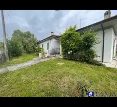 Appartamenti in Vendita - Casa indpendete marina di carrara rif 4523