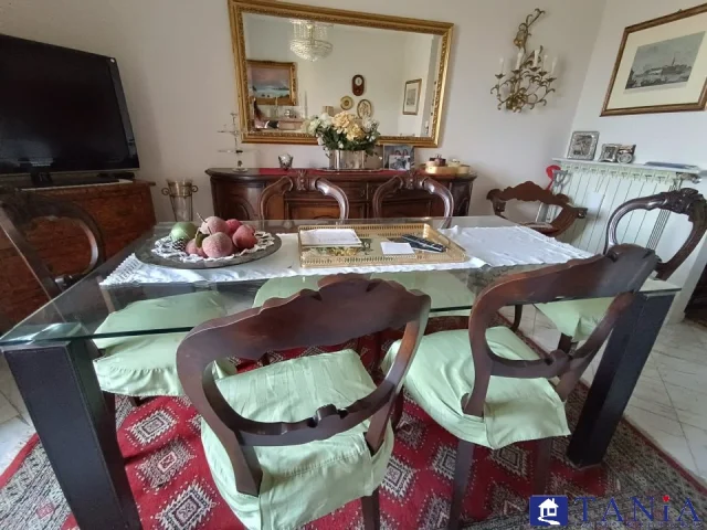Appartamento avenza rif 4527