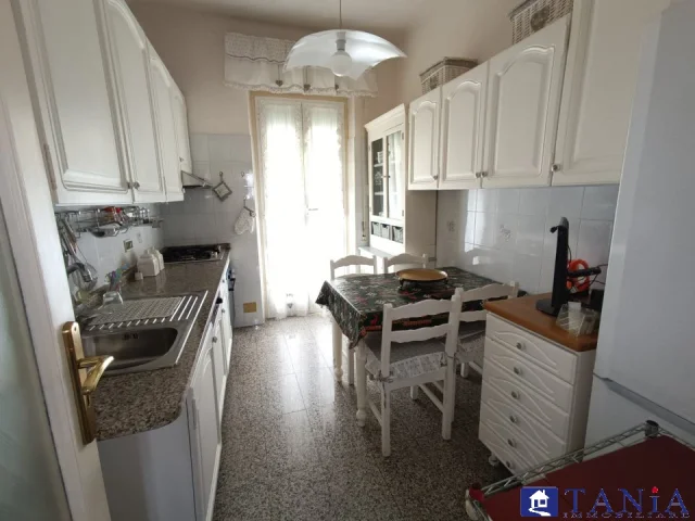 Appartamenti in Vendita - Appartamento avenza rif 4527