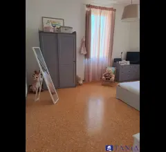 Appartamenti in Vendita - Appartamento centralissimo avenza rif aa4535