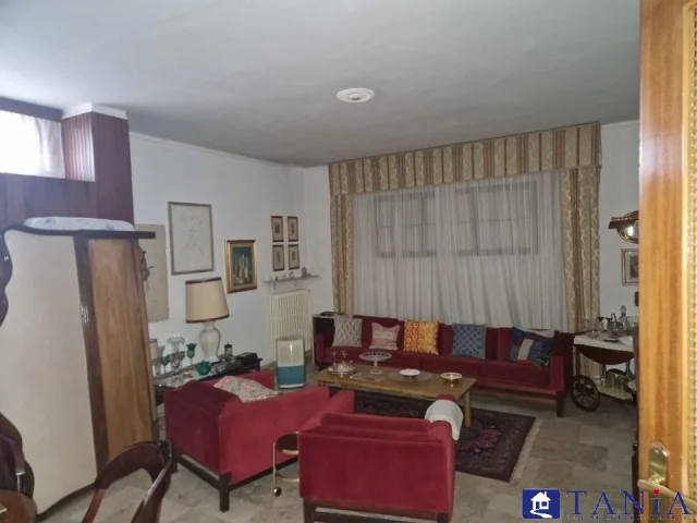 Appartamenti in Vendita - Casa indipendente da ristrutturare marina di carrara rif aa4540
