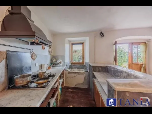 Appartamenti in Vendita - Loft con ingresso indipendente fossola rif 4547
