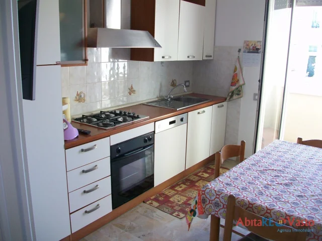 Appartamento ben arredato, in zona servitissima.