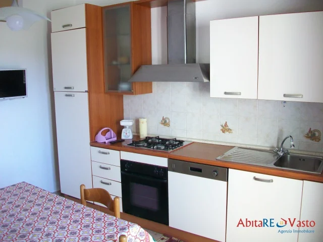 Appartamenti in Vendita - Appartamento ben arredato, in zona servitissima.