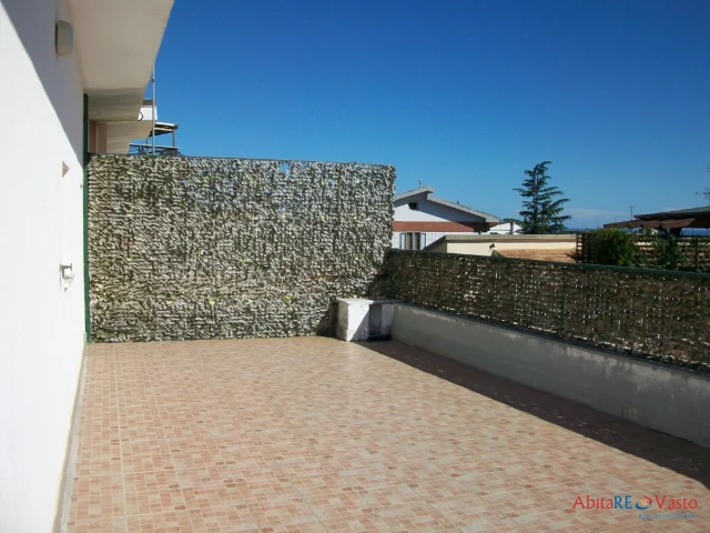Appartamenti in Vendita - Mansarda con ampio terrazzo in centro