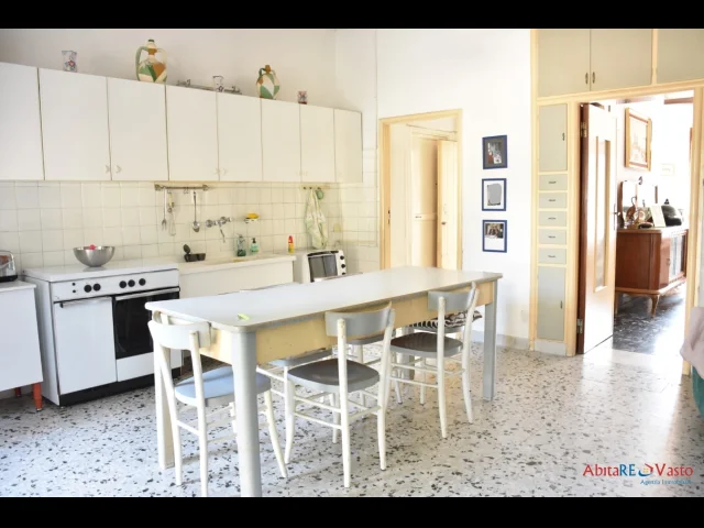 Appartamento indipendente + terreno