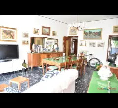 Appartamenti in Vendita - Appartamento indipendente + terreno