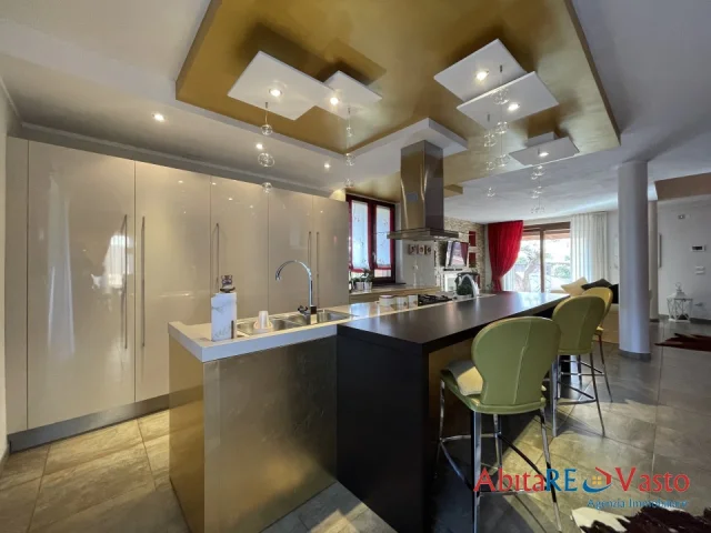 Appartamenti in Vendita - Villa unifamiliare, prima periferia