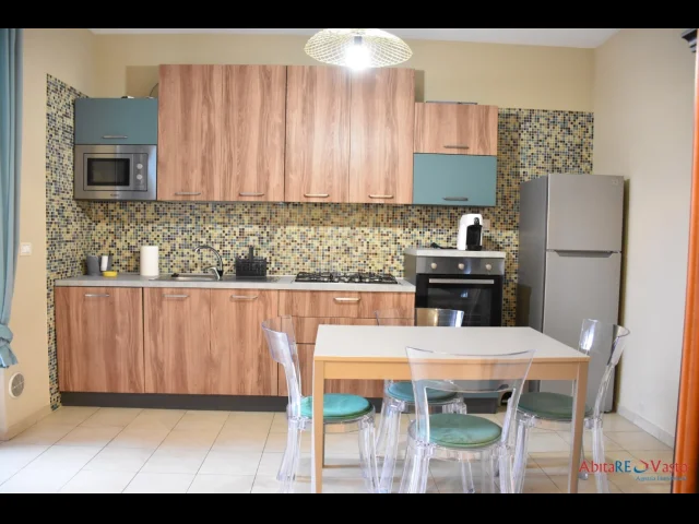 Appartamenti in Vendita - Appartamento di prestigio, con arredo nuovo.