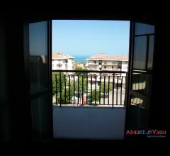 Appartamenti in Vendita - Appartamento di prestigio, con arredo nuovo.